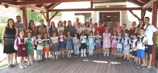 Több mint 370 kisdiák kezdi új táskával a tanévet Szilágy megyében