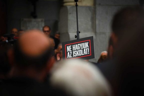 Kelemen Hunor: A magyar közösség minden oktatási intézményét meg fogjuk védeni