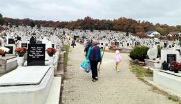 Alig van hely Marosvásárhely temetőiben – érdemes megújítani a sírhelybérleteket