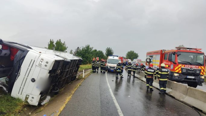 FRISSÍTÉS: Buszbaleset Kolozs megyében - egy személy elhunyt