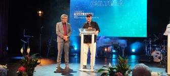 Tompa Gábor Kultúráért-díjat kapott a GândIT în România Gálán