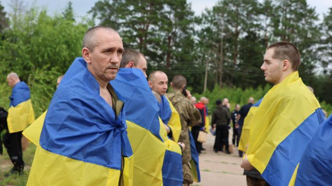 Újabb fogolycsere: három év után térhettek haza az ukrán katonák