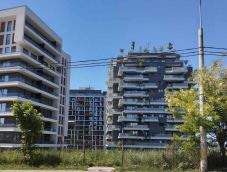 Több mint öt százalékkal emelkedtek a lakásárak az EU-ban