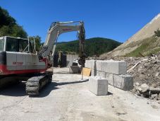 Továbbra is tíz napos csúszásban van a Korond-patak elterelése