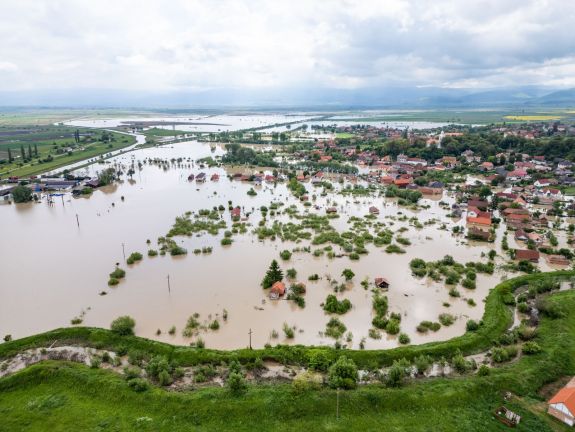 Nagylelkű szolidaritás: Galac segített az árvízkárosult háromszéki településeknek
