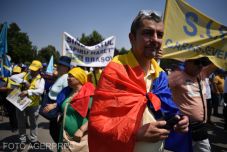 Radikalizálják-e a társadalmat a megszorítások? (INTERJÚ)  