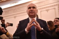 Bolojan: Visszavágjuk négy minisztériumban a 110 százalékos bérpótlékokat