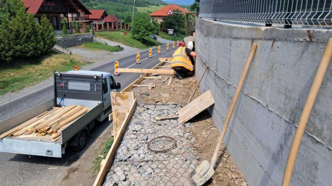 Útjavítás miatt korlátozzák a forgalmat több erdélyi megyében