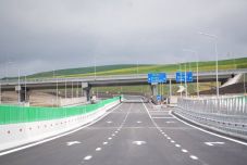 Átadták csütörtökön a Kolozsvár-Tordatúr gyorsforgalmi utat – a nehézgépjárművek kikerülik Kolozsvárt