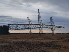 Magasfeszültségű távvezetékben tett kárt a vihar