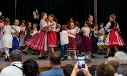 A szilágycsehi Zsibai tábor hozzájárul a néptánc és népdal további felíveléséhez (VIDEÓ)