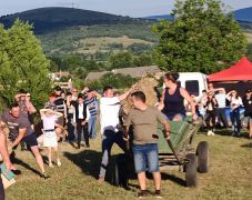 Sikeres helyszínváltás, gazdag programkínálat – emlékezetesre sikerült az idei Fekete Ribizli Ünnep Esztelneken (VIDEÓ)