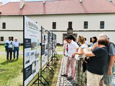 Megnyílt az 50 éves csíkszeredai sörgyár történetét bemutató kiállítás