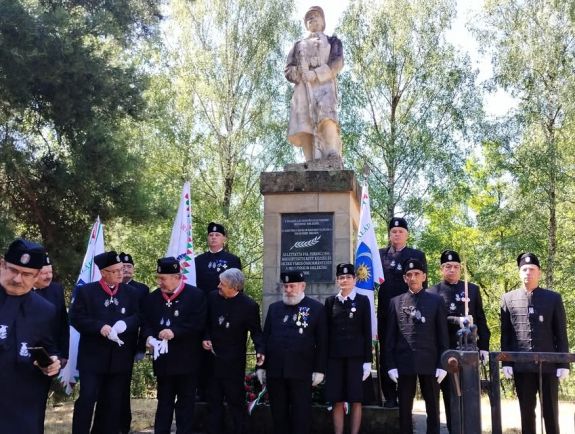 Főhajtás a hősök előtt – Méltóságteljes megemlékezést tartottak a 15. Rétyi Községi Napon