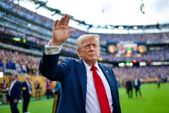 Trump megszegett ígéretei: fellázad a keménymag