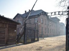 Tapasztald meg a történelmet: Nagyváradon is kiállítják az auschwitz-birkenaui koncentrációs tábor óriásmakettjét