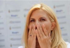 FRISSÍTVE – Szabadul Elena Udrea a börtönből