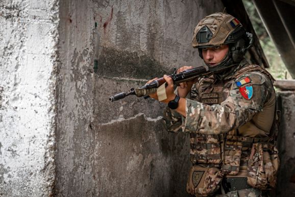 Kötelező katonai szolgálat jöhet Romániában – figyelmeztet a tábornok