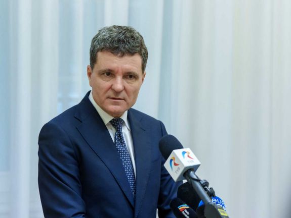 Nicușor Dan visszaküldi a parlamenthez a „legionárius-törvényt”