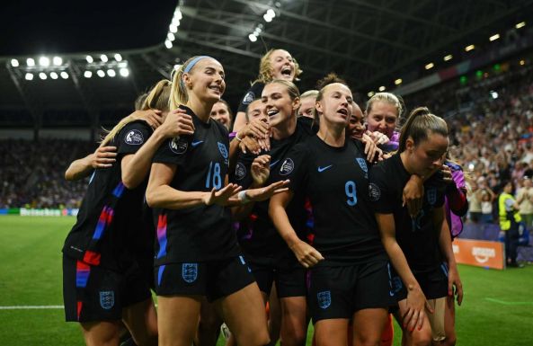Női foci: spanyol–angol döntő lesz az Európa-bajnokságon