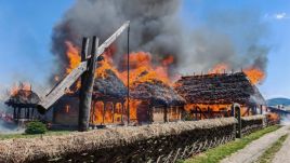 Leégett a történelem egy darabja: szilágysági műemlék vált a lángok martalékává (FOTÓK)