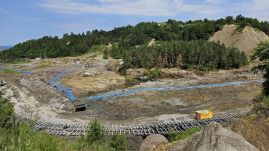 Pontosítás: Parajdon nem a bánya sós vizét szivattyúzzák a patakba