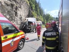 Teherautók ütköztek a Maros megyei Nyágra térségében