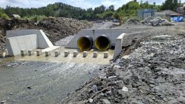 Működésbe lépett a Korond-patakot elterelő csőrendszer (VIDEÓ)