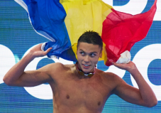 Százon is besprintelte a vébéaranyat David Popovici (VIDEÓ)