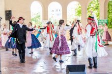 Népművészeti képzés Szilágy megyében: zene, néptánc, festészet és divattervezés