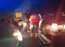 FRISSÍTVE – Hargita megye: teherautó és személygépkocsi ütközött össze a Kalondán