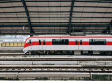 Bukarest–Budapest vonattal mindössze hat óra alatt – Hogyan gyorsítaná fel az EB a vonatokat 2040-ig?