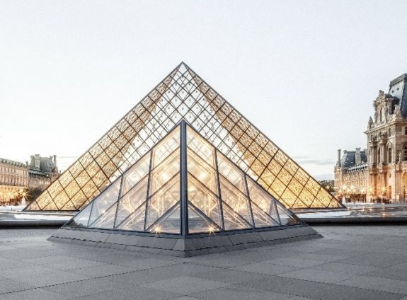 „Louvre” volt a jelszó a Louvre videórendszeréhez