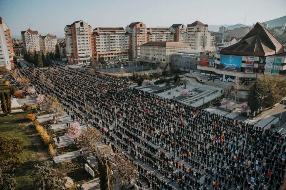 Naplórészletek egy utazó amatőr antropológus jegyzeteiből