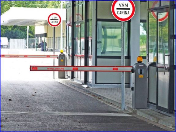 Autóval törte át a határt Magyarország felé egy mozgósítás elől menekülő ukrán (VIDEÓ)