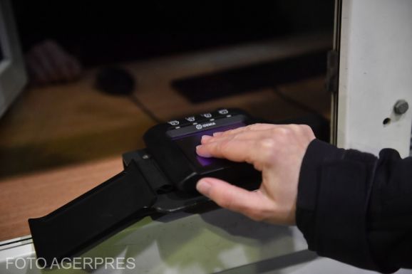 Ujjlenyomat és arcfelismerés: további hat határátkelőnél vezetik be az új beléptetőrendszert