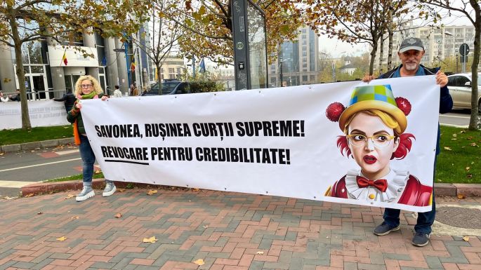 Válaszoltak a Savonea ellen tüntető civil szervezetek egy CSM-tag támadására