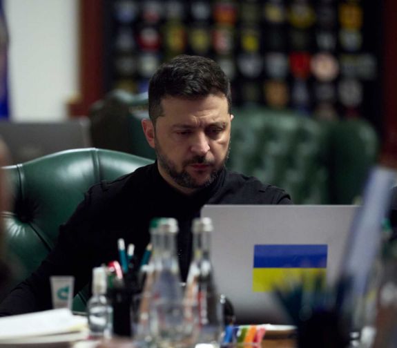 Ukrán politikus: Az Egyesült Államok hónapok óta tervezi Zelenszkij leváltását