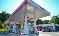 Görög cég vásárolná fel a Lukoil hazai benzinkútjait