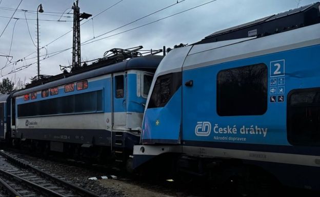 Összeütközött két vonat: több mint hatvanan megsérültek (VIDEÓ)