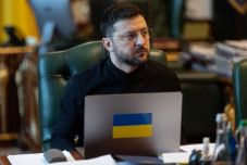 Zelenszkij: Ukrajna „kritikus pillanatban van”