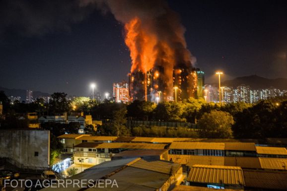 FRISSÍTVE: Halálos tűz pusztít – Olvasónk a helyszínről tájékoztatott (VIDEÓ)