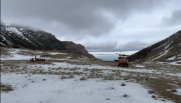 Eltűnt fiatalt keresnek a Bucsecs hegységben – első alkalommal vetnek be Black Hawk helikoptert (VIDEÓ)