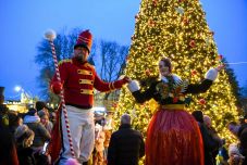 Felkapcsolták az ünnepi fényeket Szatmárnémetiben (VIDEÓ)