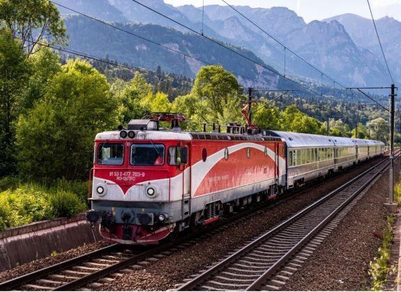 Adósság miatt kitiltják az országos vasútvonalakról a CFR Călători elektromos mozdonyait