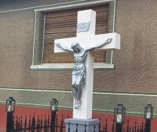 Fogadj örökbe egy keresztet! – immár Erdélyben is