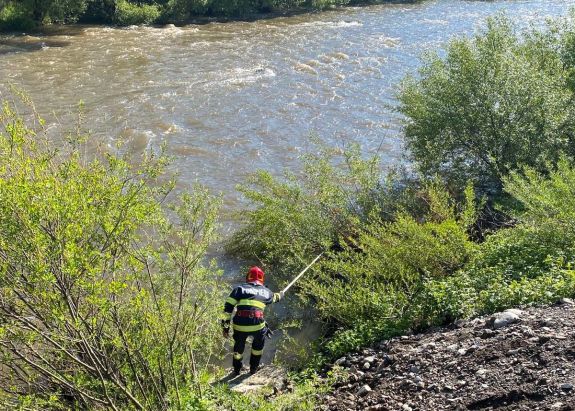 FRISSÍTVE: Holttestet találtak az Oltban Csíkszentdokomoson