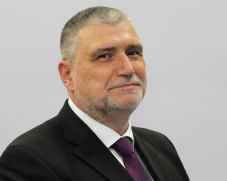 FRISSÍTVE: Lemondott a Brassó megyei RMDSZ éléről Kirsch Gábor Ferenc