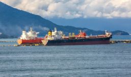 Románián keresztül érkezhet Ukrajnába orosz kőolajból gyártott üzemanyag