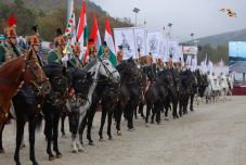 Elkezdődött a Nemzeti Vágta – Székelyföldi lovasok is rajthoz állnak